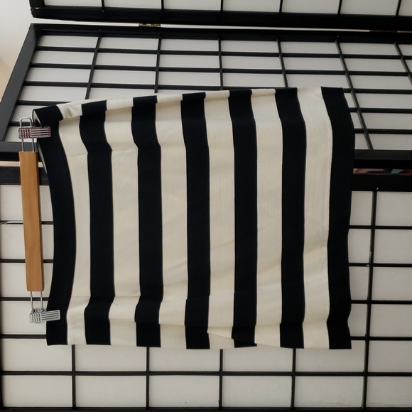 FUN black and cream striped skirt from Banana Republic size 12. - Picture 2 of 4